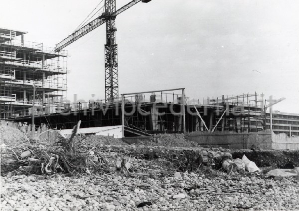 Nervia (IM): costruzione abusiva