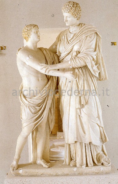 Palazzo Altemps: Gruppo di Oreste ed Elettra, primo sec. a. C.