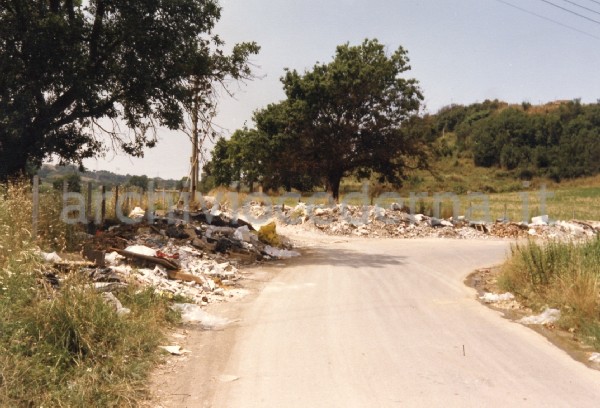 Roma, Parco Urbano di Veio: "discarica lungo via Grottarossa incrocio via Acqua Ferrata"
