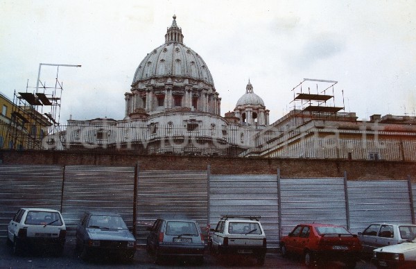 San Pietro: lavori per la sopraelevazione della casa di Santa Marta