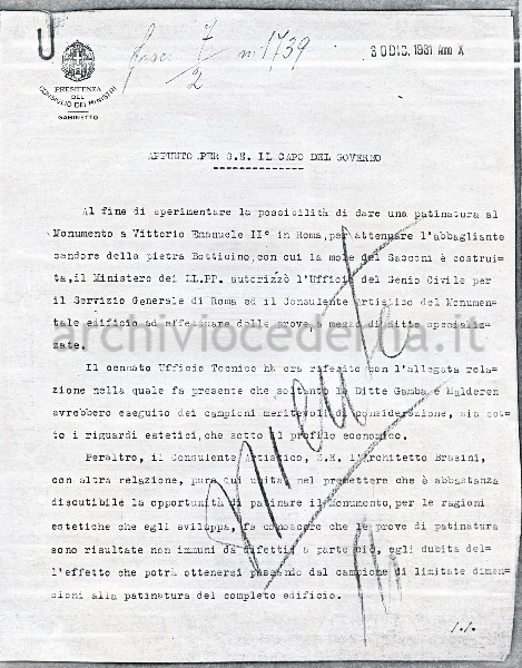 Illustrazione num. 3: "Niente". Cos� Mussolini nel '31 mette fine ai bamboleggiamenti dei "romanisti" che volevano tingere di giallo il  monumento a V. Emanuele"