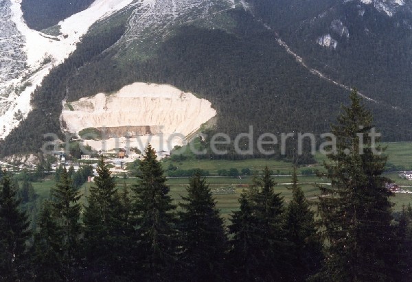 "San Vito di Cadore [BL], cava di Vallesella"