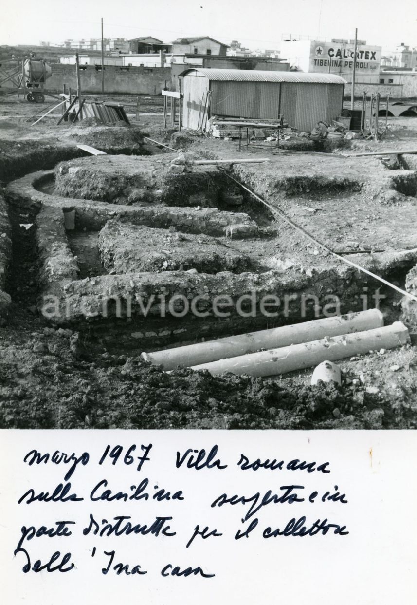 "marzo 1967. Villa romana sulla Casilina scoperta e in parte distrutta per il collettore dell'Ina casa"