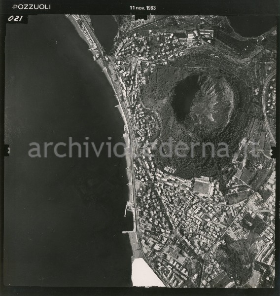 Carta topografica di Pozzuoli (11 novembre 1983)