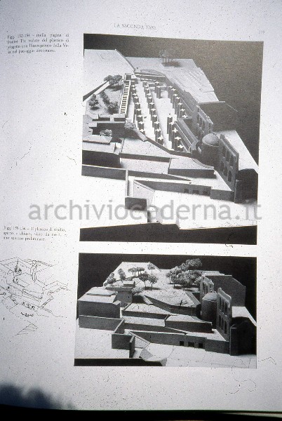 "Roma, l'area archeologica centrale e la citt� moderna", figure 155-156, pagina 119: "Il plastico di studio, aperto e chiuso, visto da nord, e uno schizzo preliminare"