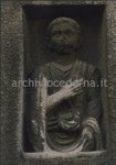 Bassolrilievo funerario con busto panneggiato