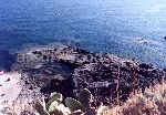 "Trasparenza del mare sulla scogliera in localit� Secche di Lazzaro a Ginostra - Stromboli"