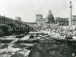 Basilica del Foro di traiano durante gli scavi di epoca fascista