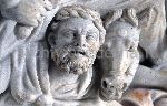"Sarcofago colossale con scena di battaglia tra Romani e Barbari"