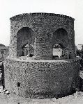 "8. Mausoleo di S.Elena (Tor Pignattara), lato nord."