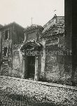 Illustrazione num. 57: "Chiese distrutte dallo sventramento di via dell'Impero. S. Urbano ai Pantani, imponente complesso medievale rifatto nel Sei-Settecento in via Alessandrina, demolita nel 1933. Portale".