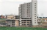 "Costruzioni gi� pronte in alternativa a Tor di Quinto: edificio abbandonato dell'Ospedale S.Andrea (Via di Grottarossa - margine via Flaminia e raccordo anulare)"